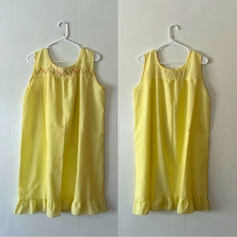 Vintage KATY Pale Yellow Night Gown